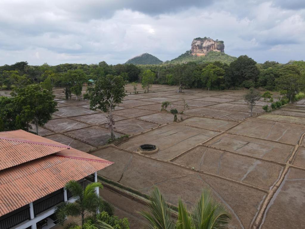 Castle View Sigiriya Hotel Exterior photo